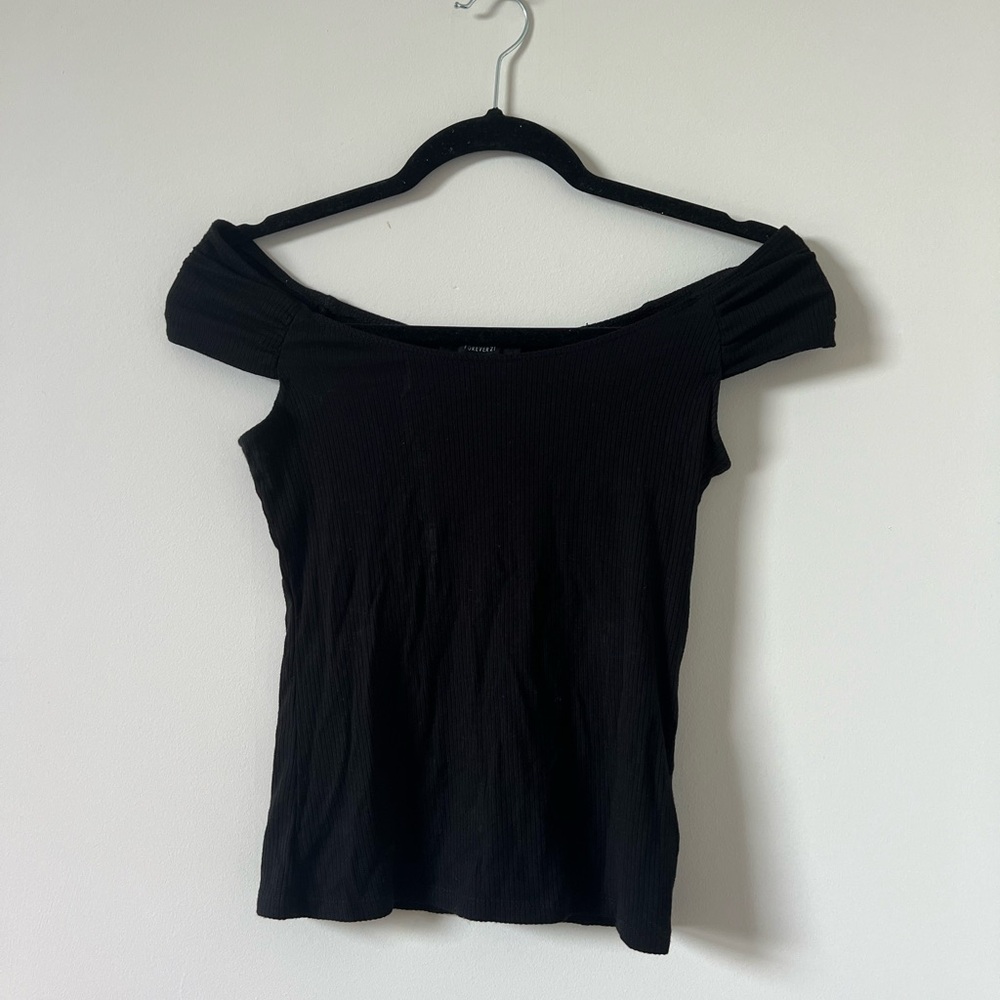 Small Forever 21 Off the Shoulder Top